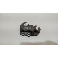 Кронштейн крепления троса КПП Toyota Auris (E15) (2006 - 2012) 3352452060