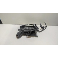 Блок предохранителей Toyota Auris (E15) (2006 - 2012) 8274102050