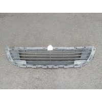 Заглушка (решетка) в бампер передний Citroen C4 2 2013 7422R5, 9670503480