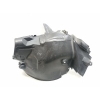 Подкрылок Mercedes-Benz C-Class W204 A2046904730