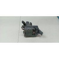 Блок предохранителей Toyota Yaris (2005 - 2011) 827410D030