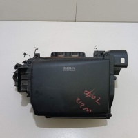 Корпус воздушного фильтра Mercedes Benz W204 (2007 - 2015) 2740900001