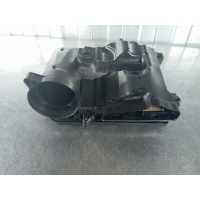 Корпус воздушного фильтра Mercedes CLS W218 2015 A2760903901, A2760903701, A2760904701