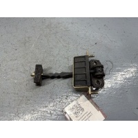 Ограничитель открывания двери задней Mercedes C W203 2005 A2037200116