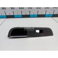 Накладка блока управления стеклоподъемниками Nissan Tiida (C11) (2007 - 2014) 80960EL11A