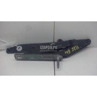 Петля капота правая Land Rover Range Rover Sport (2005 - 2012) LR040747
