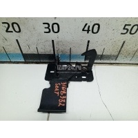 Крючок капота VAG Cordoba (2002 - 2008) 6L0823480C