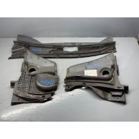 Дождевик Mitsubishi Grandis 2005 MR957610,MR957609,MR996559