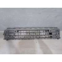 Решетка в бампер центральная Volkswagen Jetta 6 5C6853671P9B9