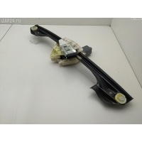 Стекло форточки двери задней правой Mercedes W204 (C) 2009 2048200642