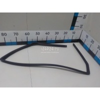 Уплотнитель стекла двери Hyundai-Kia Soul (2009 - 2014) 835402K500