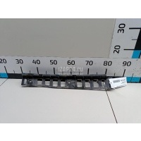 Направляющая заднего бампера правая VAG Yeti (2009 - 2018) 5L6807864