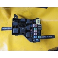 Блок предохранителей YV1VW29694F051689 30887162 на Volvo 30887162 30887162