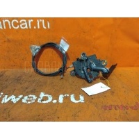 Замок капота 53510-52340 на Toyota Ractis NCP100 Toyota 53510-52340 53510-52340