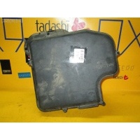 Корпус блока предохранителей VAG 8D2907355B на Aud Audi 8D2907355B 8D2907355B