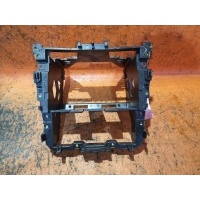 Крепление магнитофона 1K0858005 на Volkswagen Golf Volkswagen 1K0858005 1K0858005