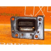 Подушка двигателя VF3WC5FWF33890517 1813L6 на Peug Peugeot 1813L6 1813L6