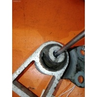 Подушка двигателя D35439040A на Mazda Demio DY3W Z Mazda D35439040A D35439040A