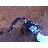 Регулятор скорости мотора отопителя 87165-13010 на Toyota 87165-13010 87165-13010