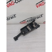 Кронштейн блока управления Volkswagen Tiguan 2 2019 5NA907538A