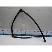 Уплотнитель стекла двери Mitsubishi Outlander (GF) 2012 5735A438