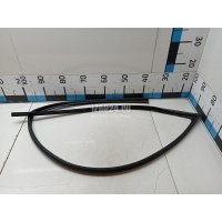 Уплотнитель стекла двери Toyota Camry V50 (2011 - 2018) 6814133110