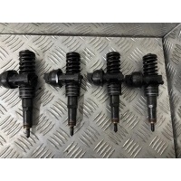 Форсунка Volkswagen Passat B5+ рестайлинг 2000-2005 2003 038130073BA
