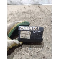 Блок реле Mitsubishi Eclipse 3 2005 mr563000