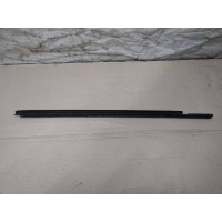 Уплотнитель двери передней левой Volkswagen Touareg 2 2012 7P0837471C