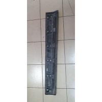 Молдинг (накладка) двери передней правой Land Rover Discovery sport 2015 FK7221064,FK7221064ACW,LR073078