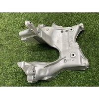 Кронштейн подрамника Audi Q5 FY B5 NY 2020 80a399296, 80A399296R