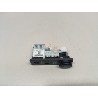 Разъем Land Rover Discovery Sport 2014 LR114028