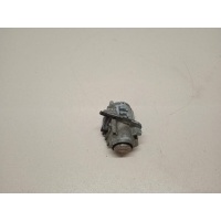 Вставка замка двери лев. Mercedes Benz W205 2014 0997609500