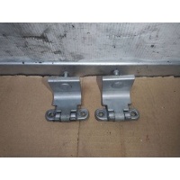 Петля крышки багажника Volkswagen Touareg 2 2012 1K6827301C