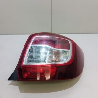 Фонарь задний правый Renault Sandero 2014 265500465R