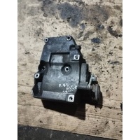 Кронштейн компрессора кондиционера Volkswagen Passat B5 2000 038260885c