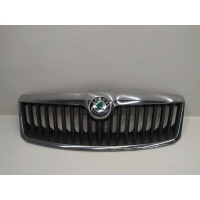 Решетка радиатора Skoda Octavia 2011 1Z0853651C