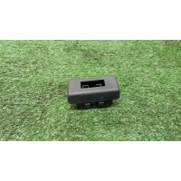 накладка VW Touareg 2002-2010 4f0035909