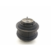 Опора двигателя Mercedes-Benz C-Class W203 2005 A2032401917
