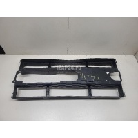 Воздухозаборник (наружный) Land Rover Discovery V 2017 LR106473