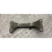 Балка под КПП BMW 1 серия E81/E82/E87/E88 2010 6778058,22316778058