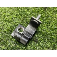 Петля двери (верхняя) Audi Q5 FY B5 NY 2020 8v0833404h