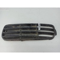 Решетка (заглушка) в бампер Перед. Лев. Audi 80 B4 (1991-1996) 1993 8A0807345B