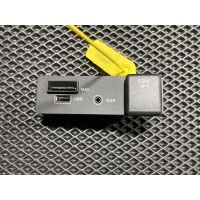 Разъем AUX / USB Land Rover Discovery Sport 2019 FK72-19C166-BD,C2D57634,C2D42798,C2D44065,C2D50848,C2D51466,C2D42800,FK7219C166BC,FK7210E898BC