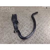 Петля крышки (двери) багажника Прав. Volkswagen Passat B7 USA 2012 561827302A