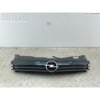 Решетка радиатора Opel Astra H 2004 13154225