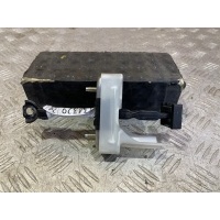 ограничитель двери Lexus RCF USC10 2015 68620-24030
