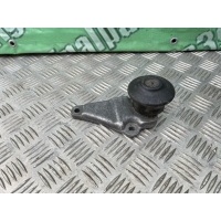 Кронштейн двигателя Volkswagen Passat B5 1999 8D0199343J