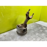 Поршень Mercedes-Benz W124 1991 A1020300919