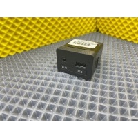 Разъём AUX/USB Kia Sorento 2 XM 2015 961202PAA0, 2PAA0